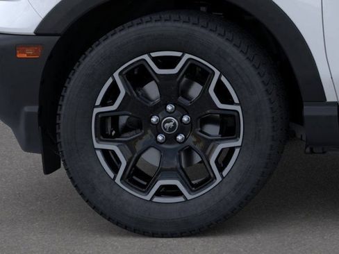 New 2025 Ford Bronco Sport Outer Banks w/ Outer Banks Tech Package+ AWD/4WD image 34