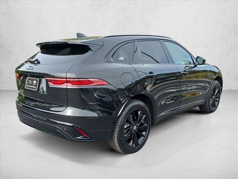 Certified 2025 Jaguar F-PACE R-Dynamic S image 5