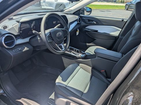New 2026 Chevrolet Trax LT w/ Driver Confidence Package FWD image 14