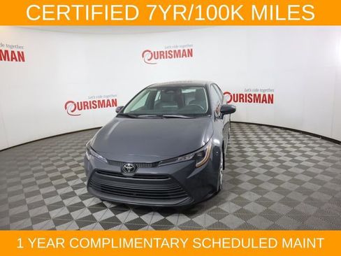 Used 2025 Toyota Corolla LE FWD image 1