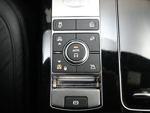 Used 2019 Land Rover Range Rover Supercharged AWD/4WD image 87