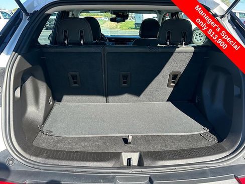 Used 2023 Chevrolet Bolt EUV LT w/ Driver Confidence Package image 10