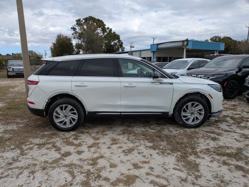 Used 2023 Lincoln Corsair FWD image 3