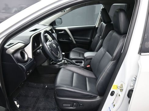 Certified 2018 Toyota RAV4 Limited image 19