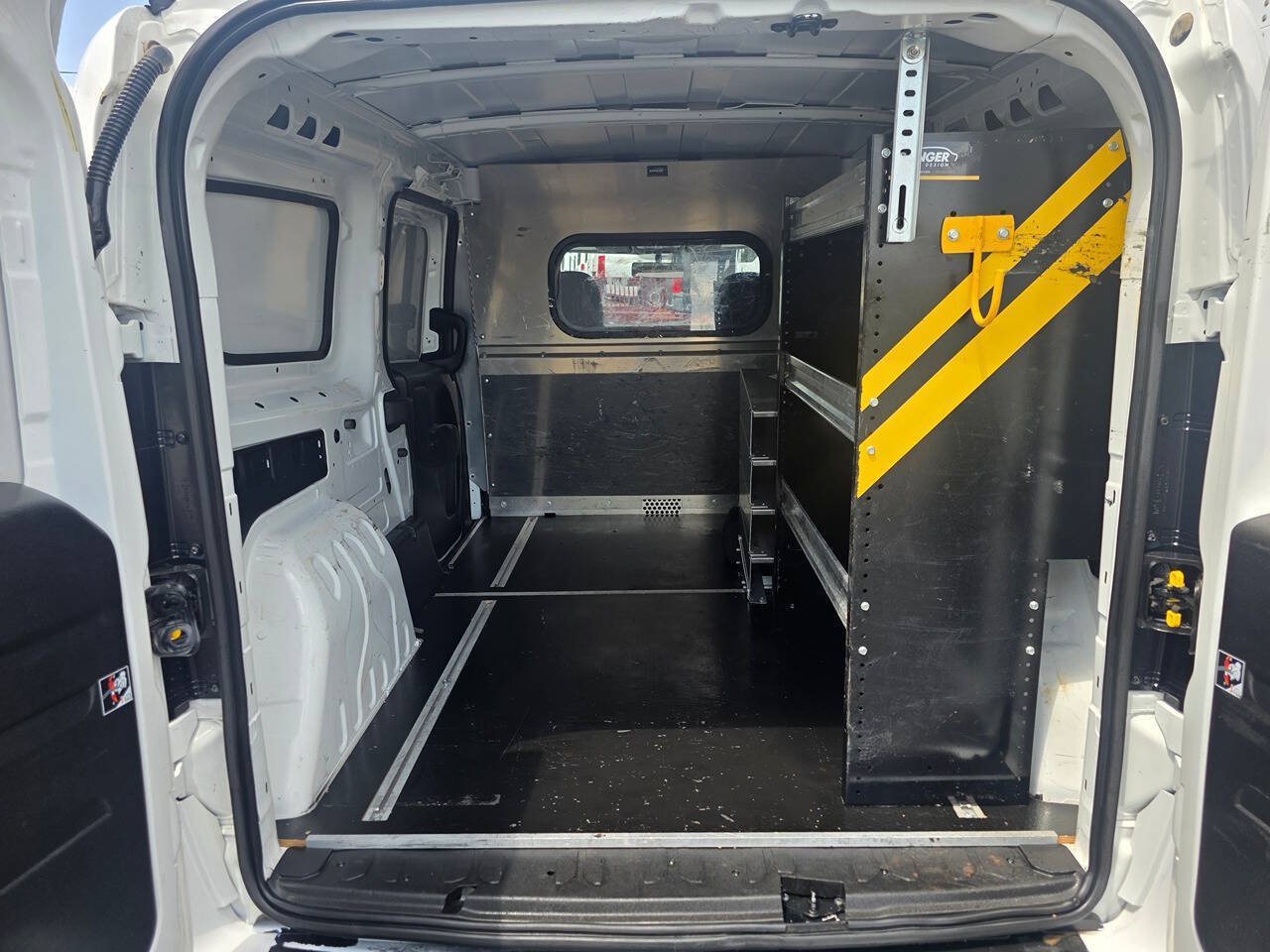 Used 2022 RAM ProMaster City Tradesman FWD image 12