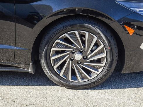 Certified 2022 Hyundai Sonata Limited image 9