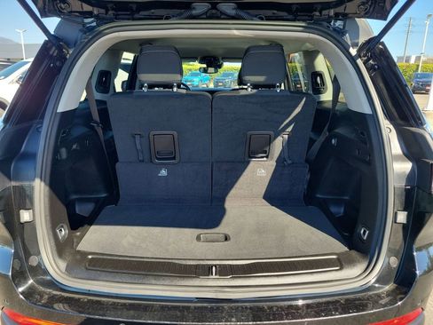 Used 2024 Jeep Grand Cherokee L Laredo image 24