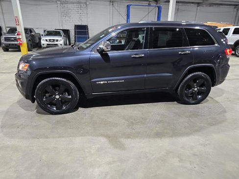 Used 2014 Jeep Grand Cherokee Limited AWD/4WD image 4