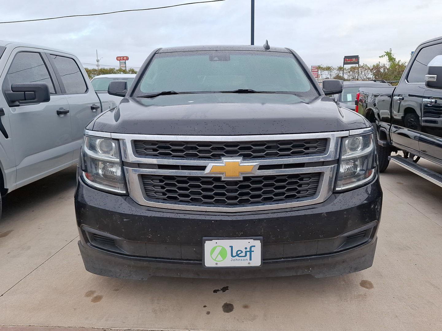 Used 2019 Chevrolet Suburban LT RWD image 4