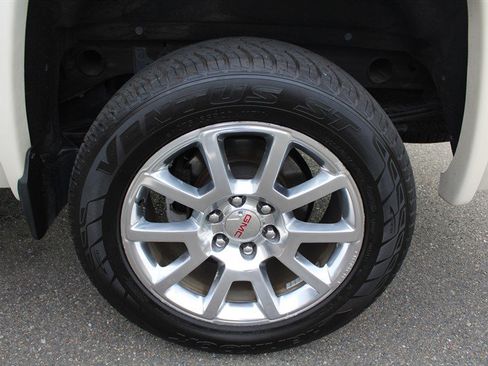 Used 2015 GMC Sierra 1500 Denali w/ Driver Alert Package image 30