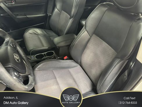 Used 2014 Toyota Corolla S FWD image 21