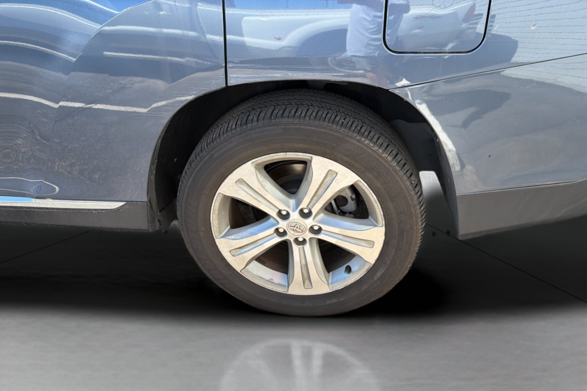 Used 2012 Toyota Highlander Limited w/ Tow Pkg FWD image 31