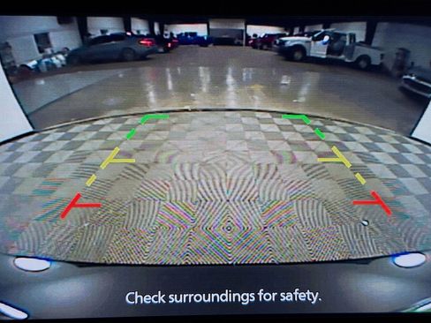 Used 2023 Nissan Leaf S image 18