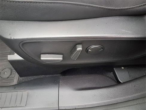 Used 2023 Ford Escape Active image 20
