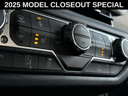 New 2025 Jeep Gladiator Sport AWD/4WD image 31
