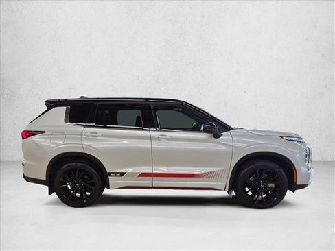 Used 2024 Mitsubishi Outlander Ralliart AWD/4WD image 4