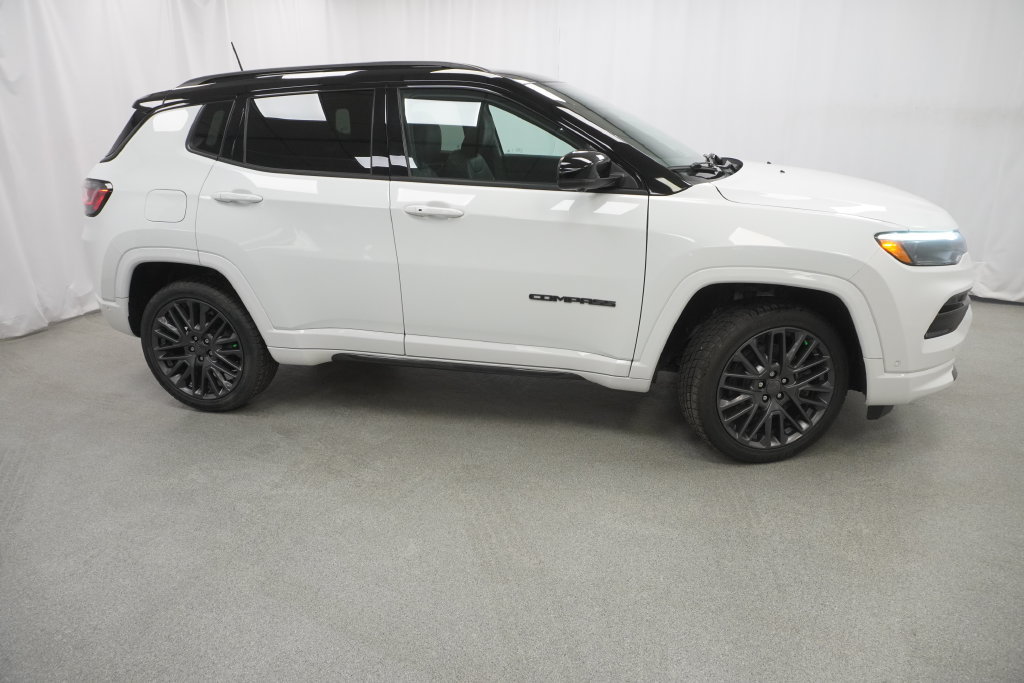Certified 2023 Jeep Compass High Altitude w/ Driver Assist Group I AWD/4WD image 17