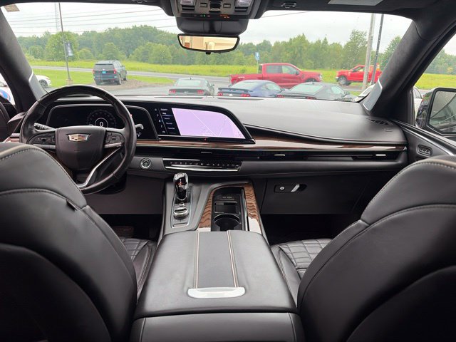 Used 2023 Cadillac Escalade Sport Platinum w/ LPO, ONYX Package AWD/4WD image 30