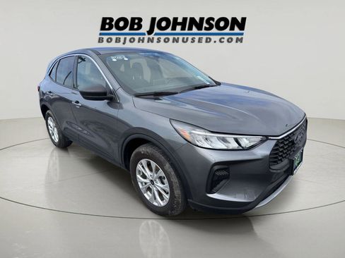 Used 2023 Ford Escape Active AWD/4WD image 1