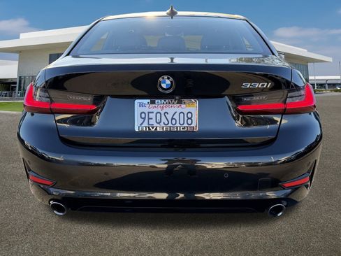 Certified 2022 BMW 330i Sedan w/ Driving Assistance Package image 8