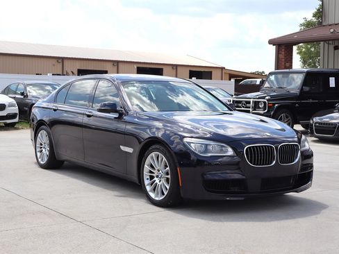 Used 2013 BMW 750Li RWD image 9