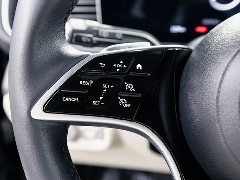 Certified 2026 Mercedes-Benz GLE 350 4MATIC image 11