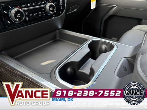 Used 2025 Chevrolet Silverado 2500 LT w/ Leather Package image 24