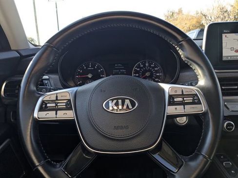 Used 2021 Kia Telluride EX w/ EX Premium Package image 22