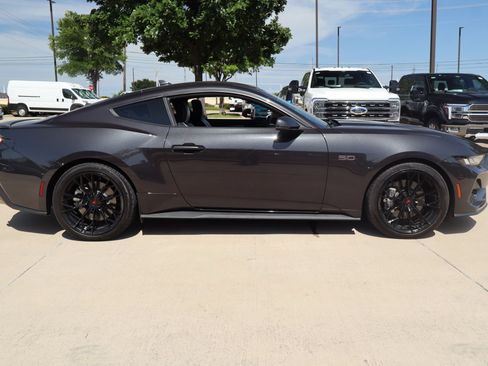 Used 2024 Ford Mustang GT Premium RWD image 2