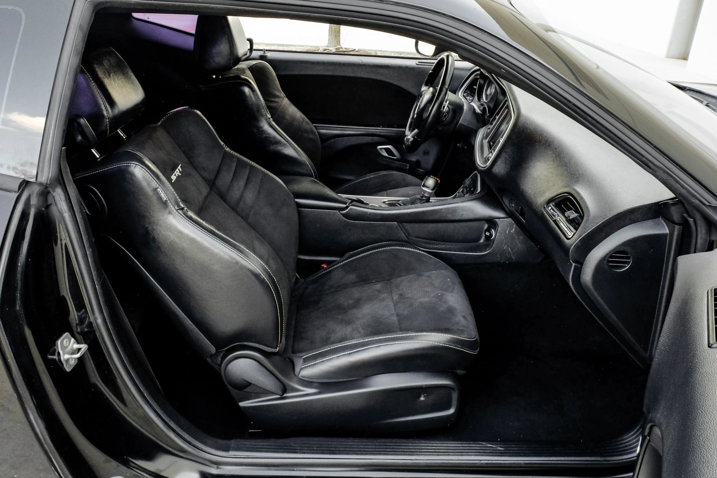 Used 2019 Dodge Challenger R/T RWD image 39