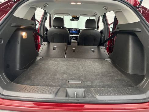 Used 2025 Chevrolet Trax LT w/ LT Convenience Package FWD image 29