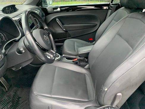 Used 2013 Volkswagen Beetle 2.0T image 10