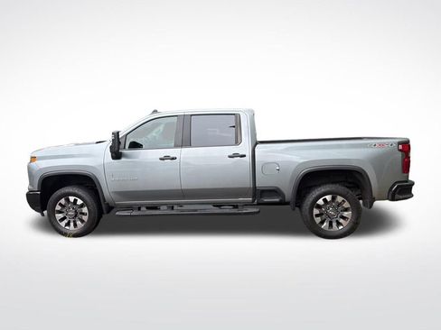 Used 2024 Chevrolet Silverado 2500 Custom w/ Custom Value Package AWD/4WD image 2