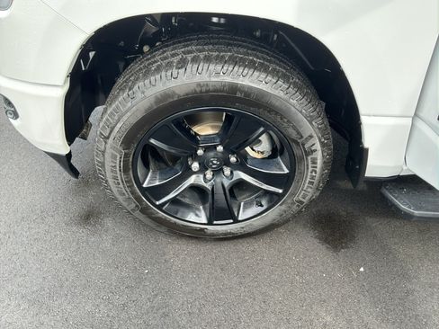 Used 2023 RAM 1500 Big Horn AWD/4WD image 13