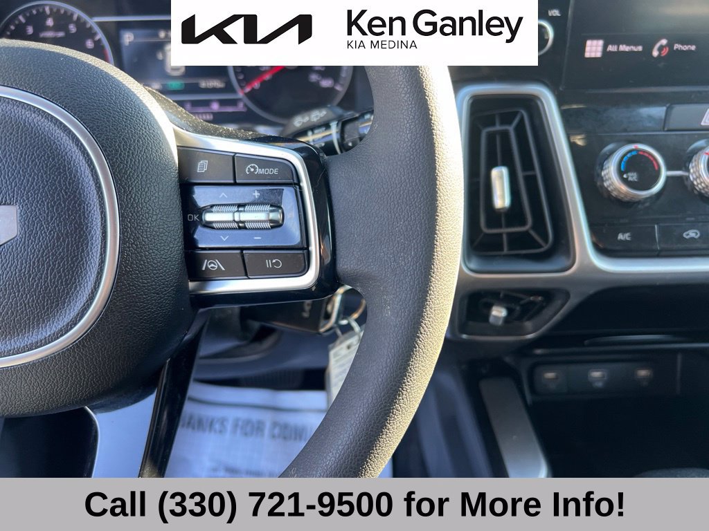 Certified 2022 Kia Sorento LX AWD/4WD image 30