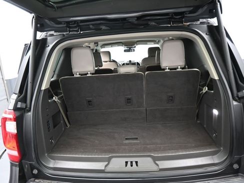 Used 2021 Ford Expedition XLT RWD image 6