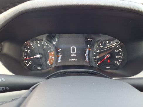 Used 2025 Jeep Compass Limited AWD/4WD image 29