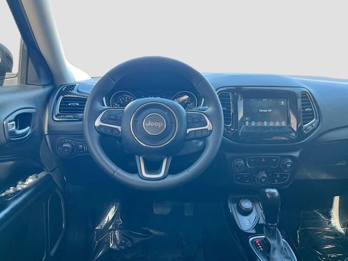 Used 2021 Jeep Compass Latitude AWD/4WD image 21