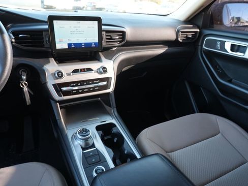 Used 2020 Ford Explorer 4WD w/ Class III Trailer Tow Package image 21