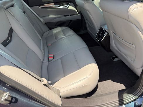 Used 2014 Cadillac XTS Luxury w/ Driver Awareness Package FWD image 18