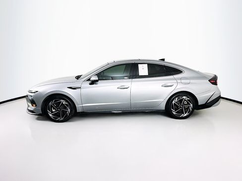 Used 2024 Hyundai Sonata SEL w/ Convenience Package FWD image 4
