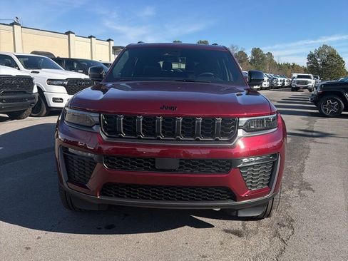 New 2026 Jeep Grand Cherokee L Limited w/ Limited Altitude Package RWD image 7