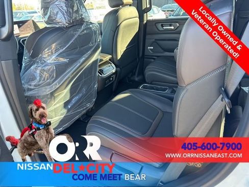 New 2026 Nissan Armada SL w/ Captain's Chari Seat Package AWD/4WD image 8