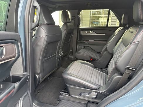 Certified 2025 Ford Explorer ST-Line image 21