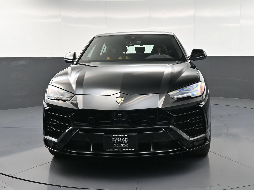 Used 2022 Lamborghini Urus AWD/4WD image 11