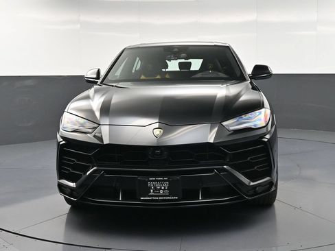 Used 2022 Lamborghini Urus AWD/4WD image 11