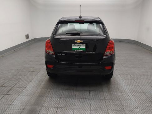 Used 2021 Chevrolet Trax LS AWD/4WD image 7
