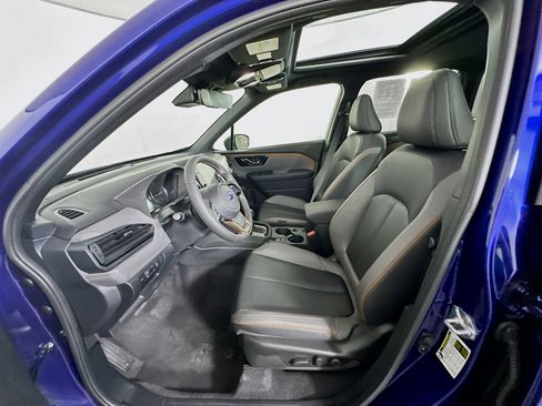Used 2025 Subaru Forester Sport image 13