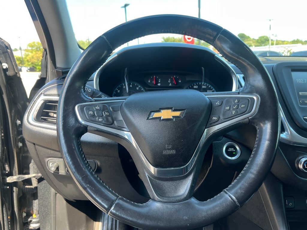 Used 2018 Chevrolet Equinox LT FWD image 31