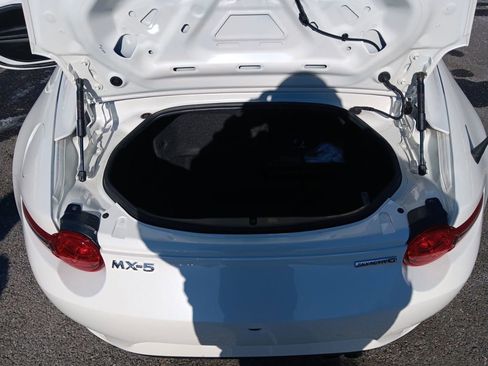 Used 2020 MAZDA MX-5 Miata RF Grand Touring image 26